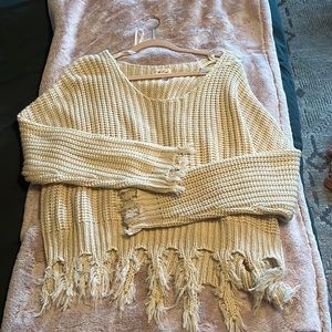 Raw hem sweater size m/l
